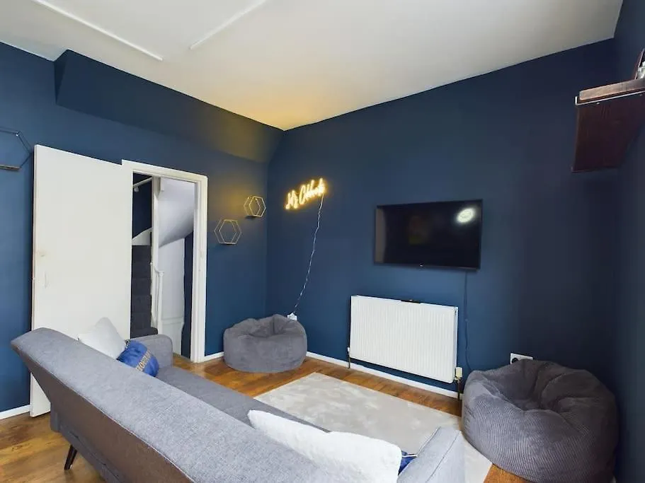 The Games Rooms - Churchill Square Hove Apartment